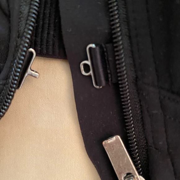 Victoria’s Secret sports bra - Picture 2 of 4